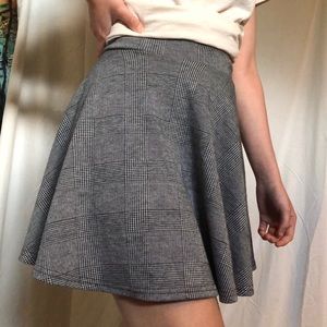 Grey plaid skirt